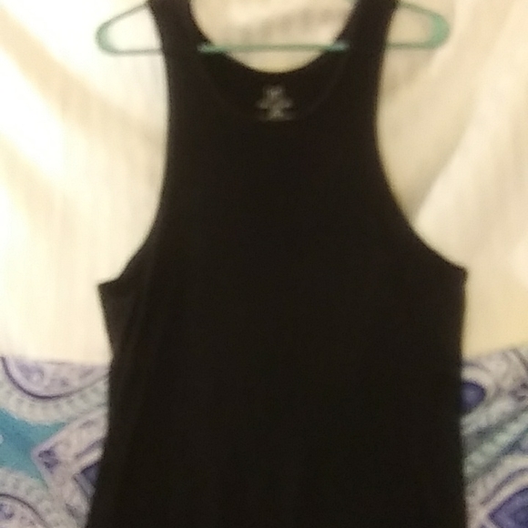 Men's tank - Picture 1 of 7